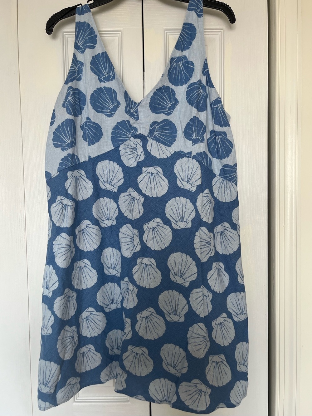 Abercrombie & Fitch Blue and White Shell Print Mini Dress